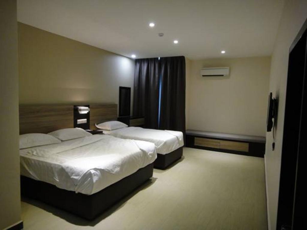 Galaxy Hotel Simpang Ampat  Экстерьер фото