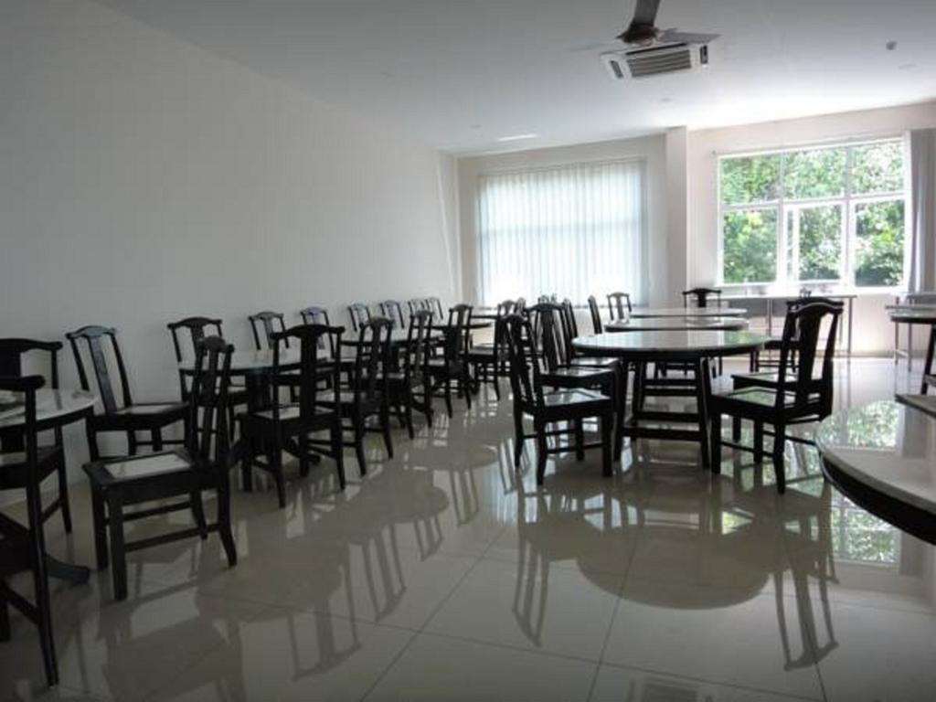 Galaxy Hotel Simpang Ampat  Экстерьер фото
