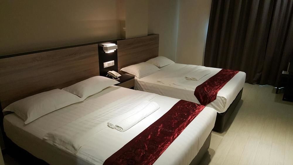 Galaxy Hotel Simpang Ampat  Экстерьер фото