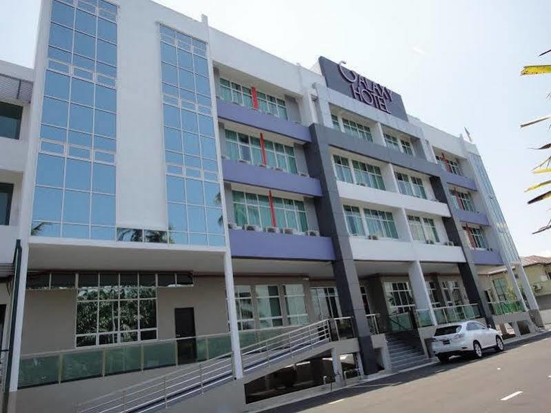 Galaxy Hotel Simpang Ampat  Экстерьер фото